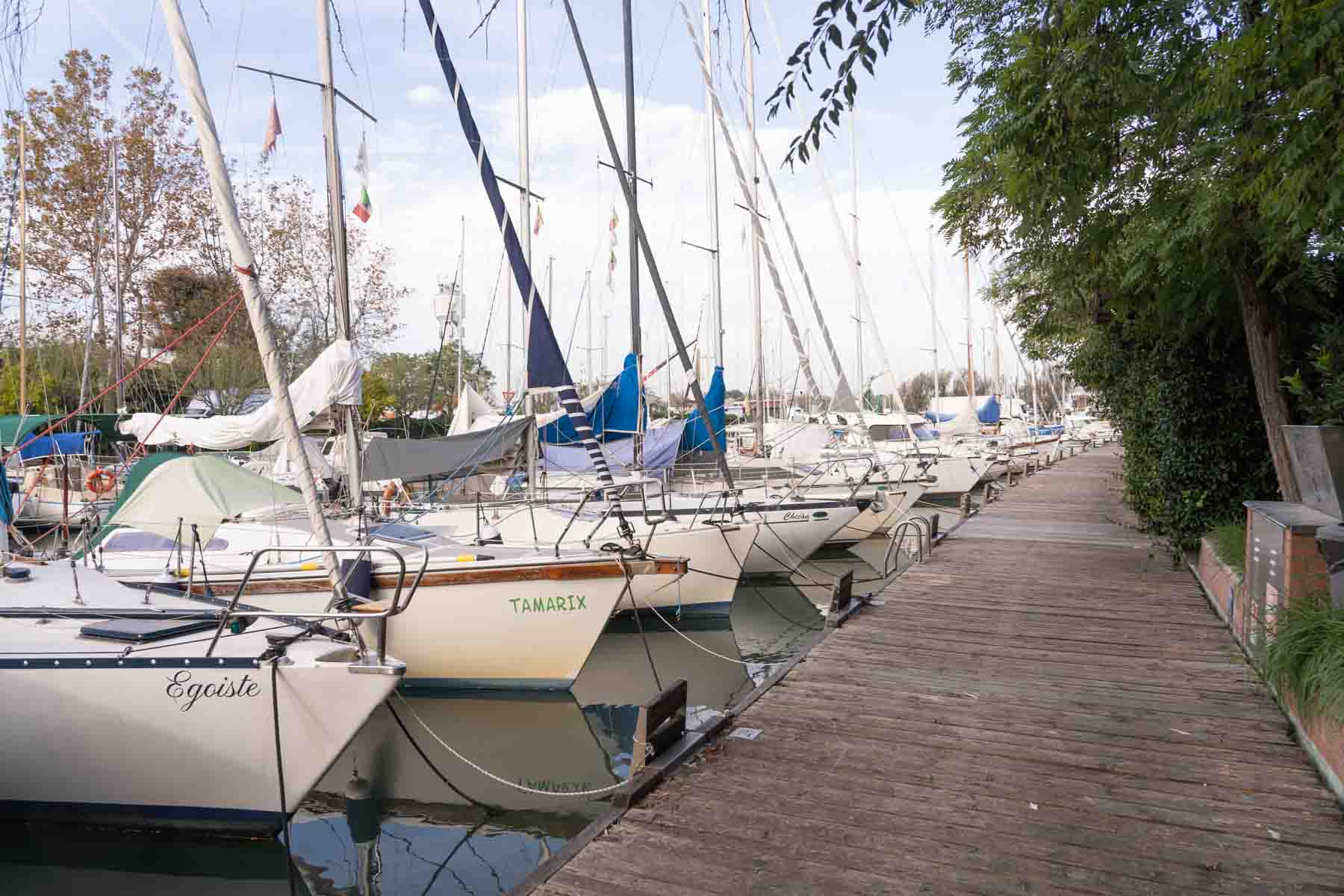 Bravata del sabato sera al club nautico Mazzarini