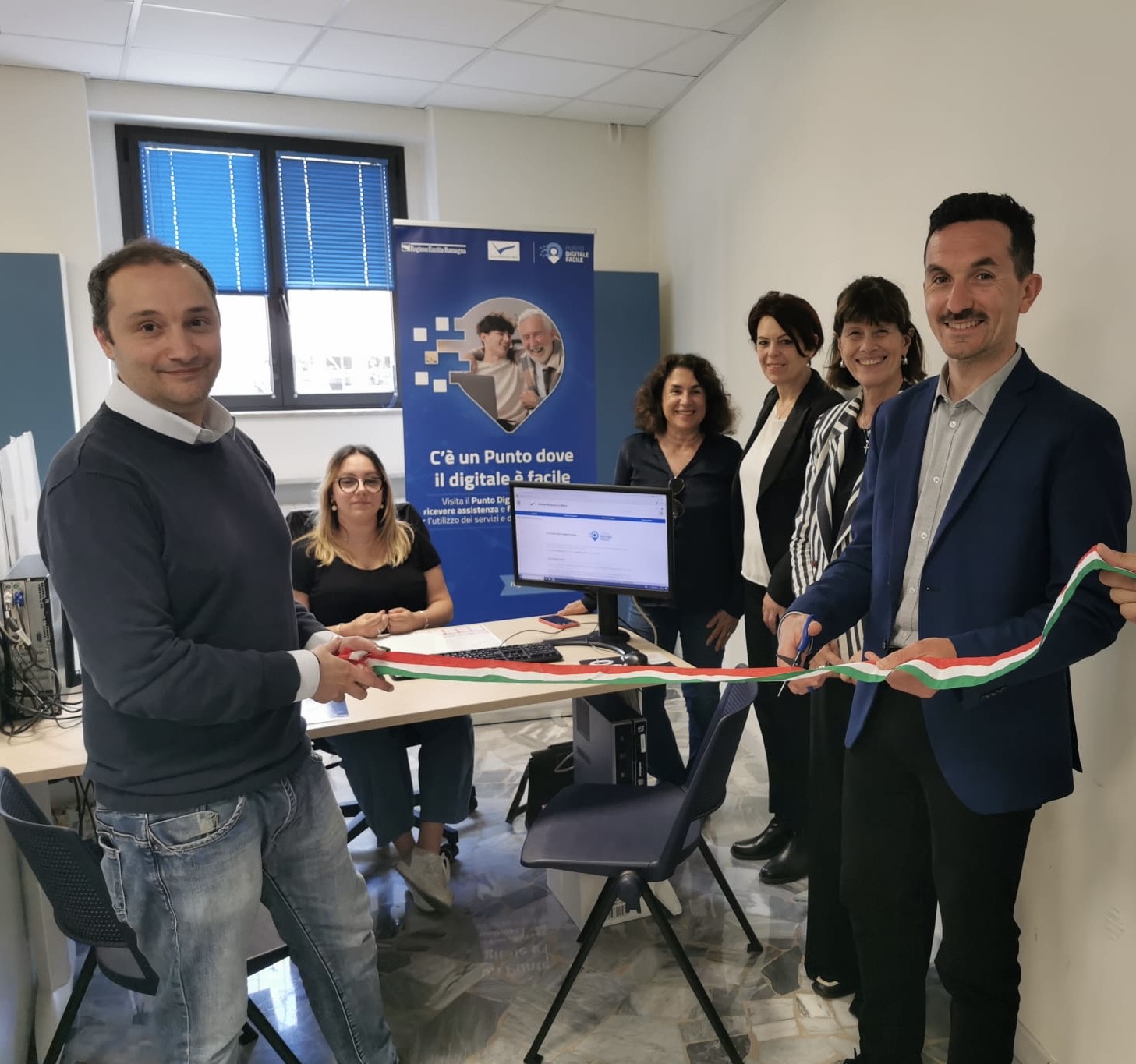 Digitale Facile, inaugurato a Cesenatico lo sportello che aiuta i cittadini