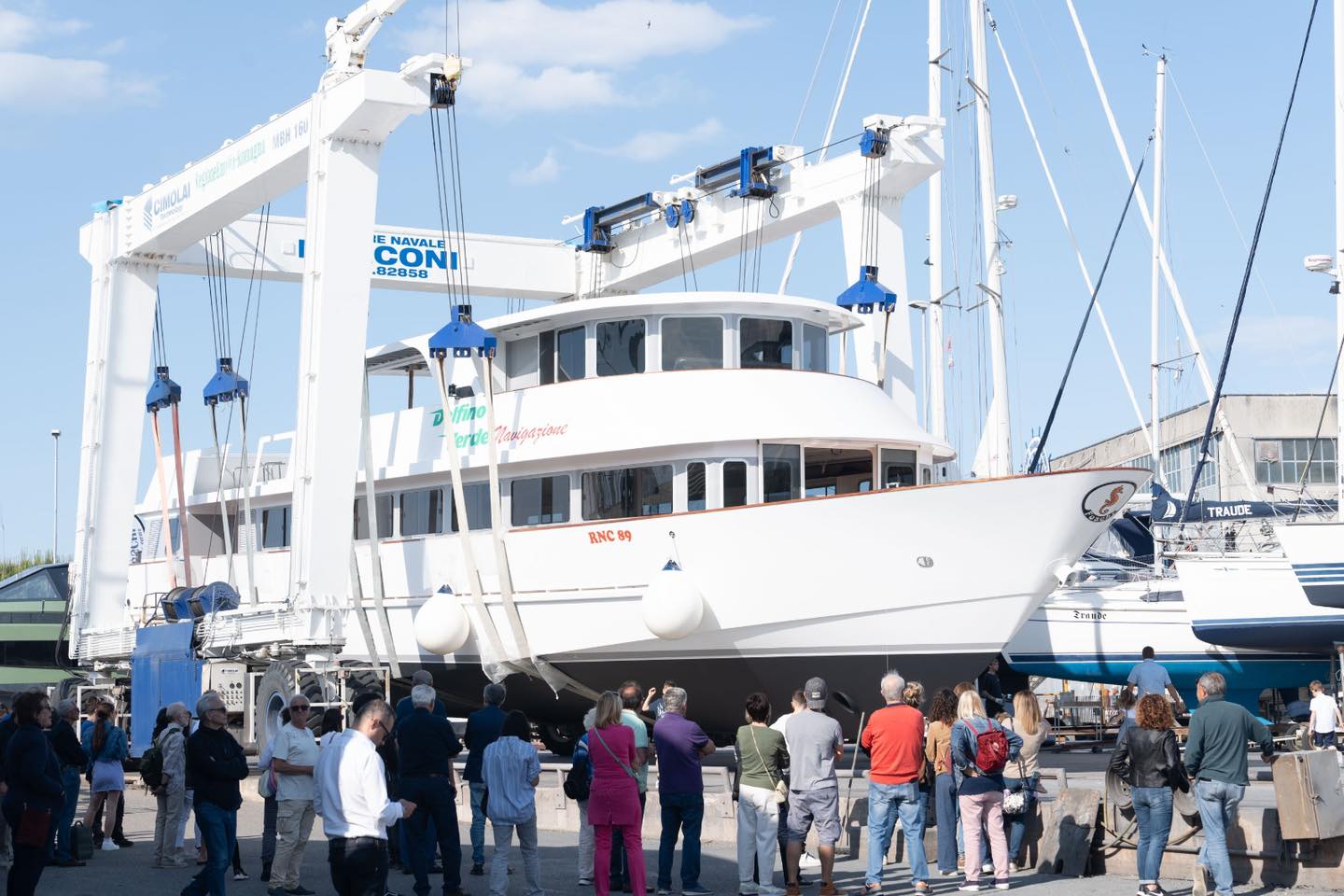 Costruita a Cesenatico la motonave totalmente in legno per 350 passeggeri