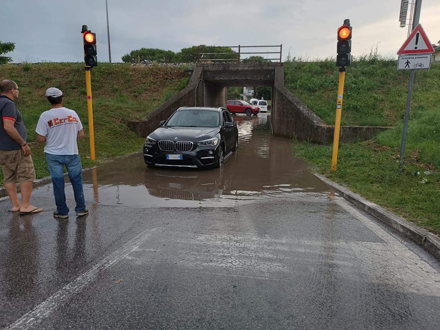 Piogge intense, chiuso (e riaperto) il sottopasso di viale Torino