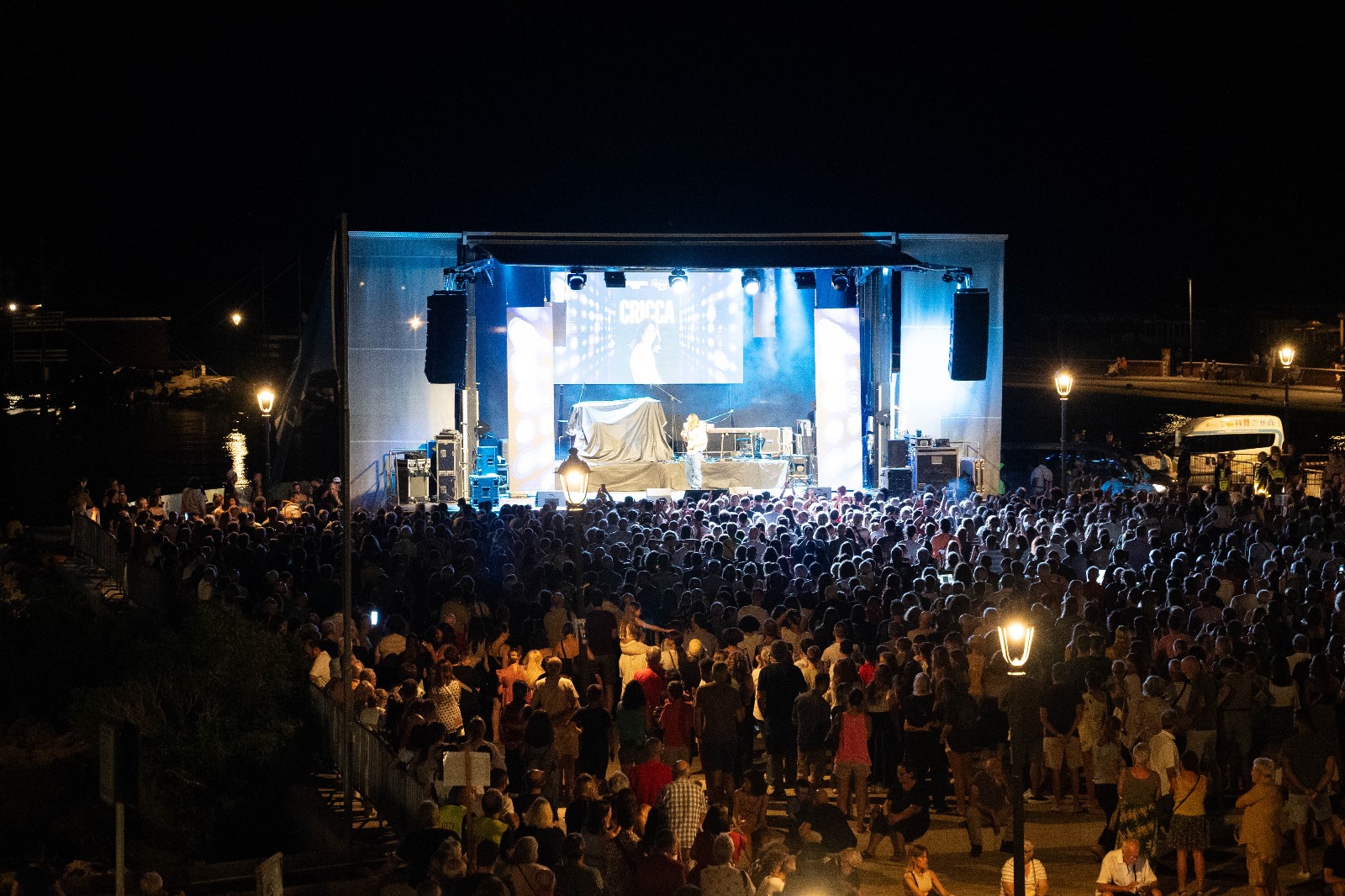 “Cesenatico Wow”, in duemila in piazza Spose dei Marinai