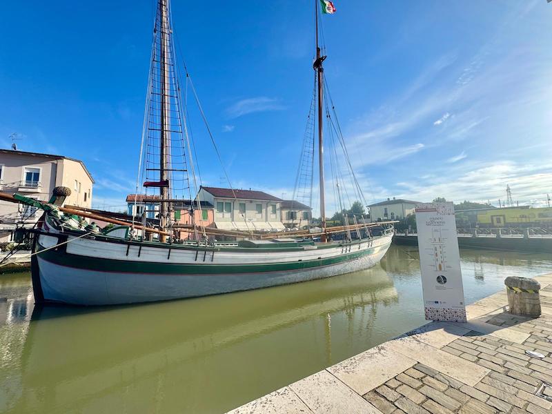 Crollato il pontile del trabaccolo Giovanni Pascoli